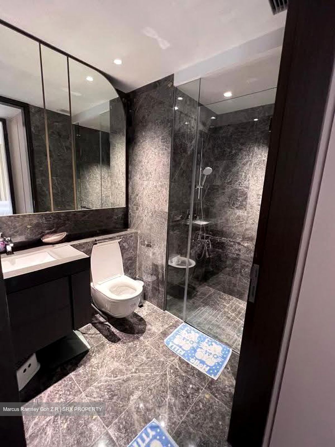 Avenue South Residence (D3), Apartment #636300141